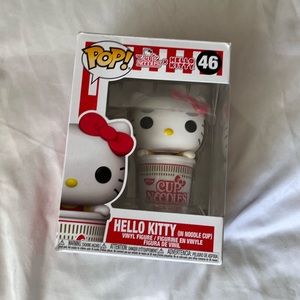 Hello kitty cup of noodles Funko pop💋